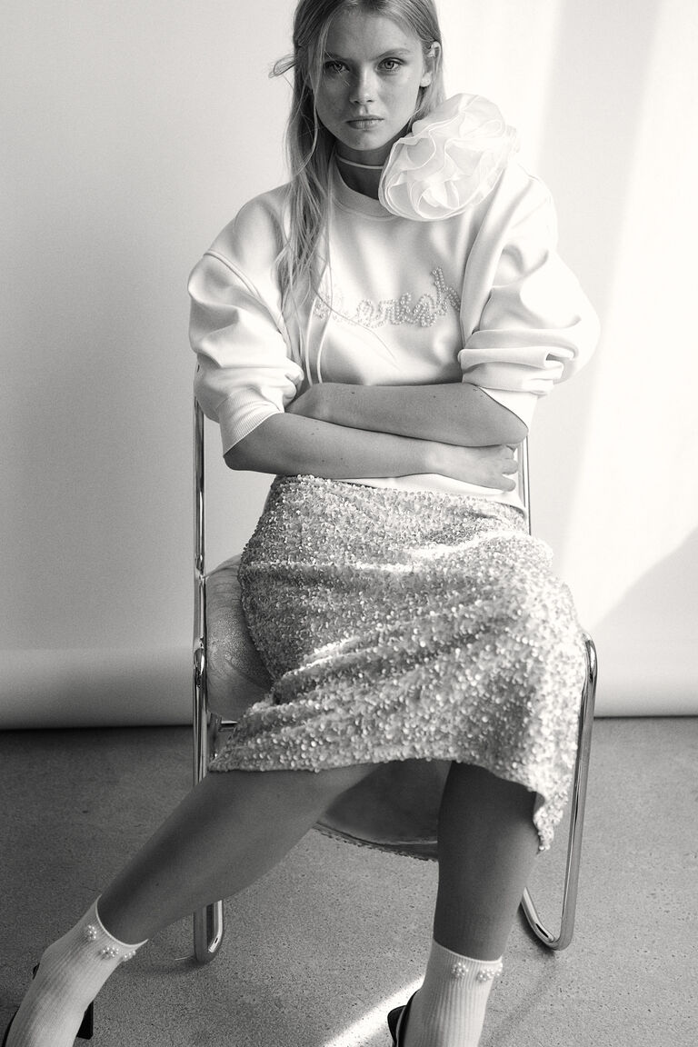 Sweatshirt Oversized Berhias